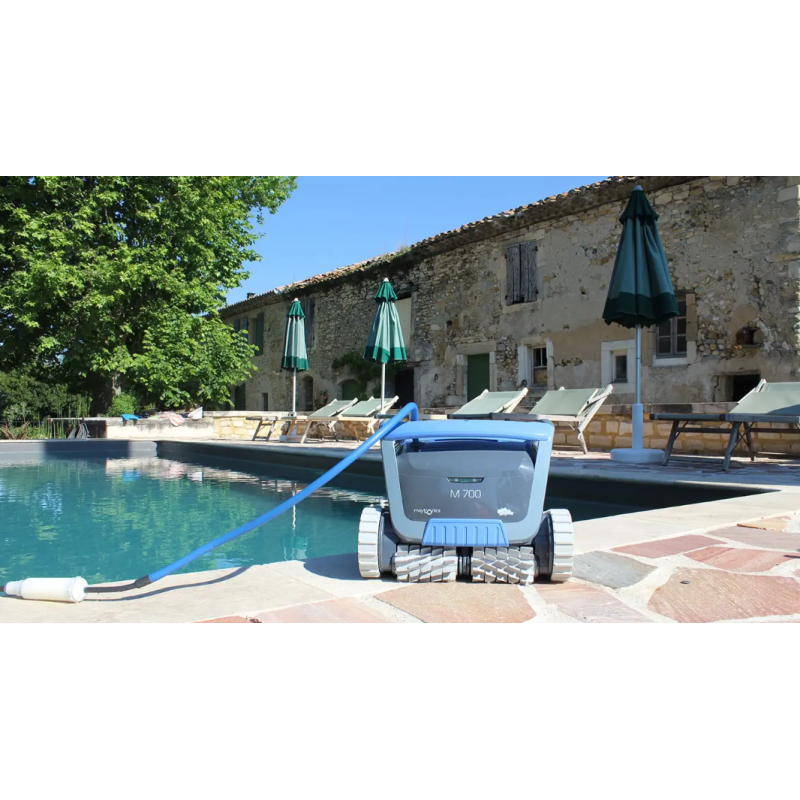 Robot de piscine Dolphin M700