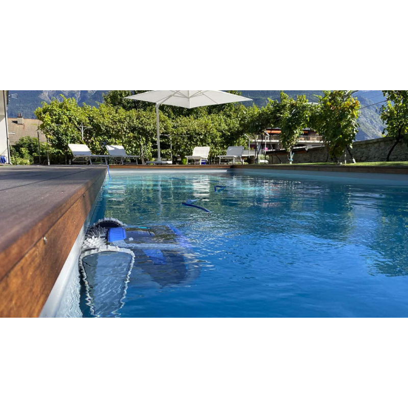 Robot de piscine Dolphin M700
