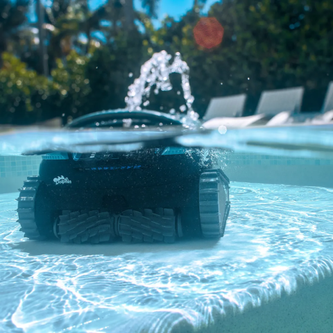 Robot de piscine Dolphin EON 100